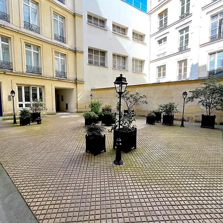 Malesherbes Apartment Paris