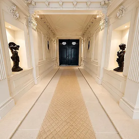 Malesherbes Apartment
