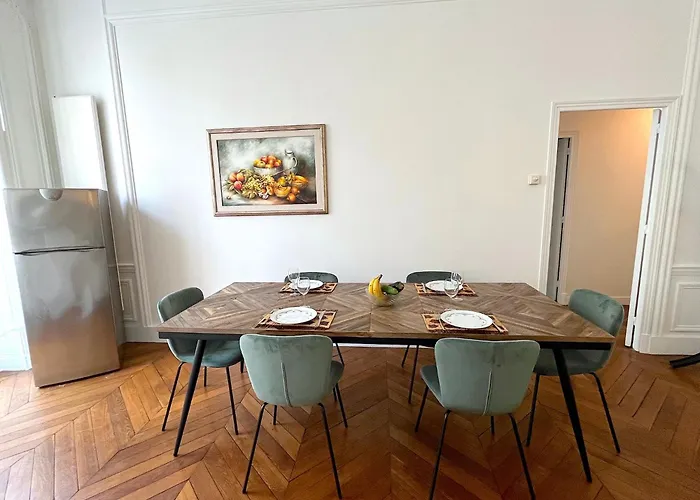 Apartment Malesherbes